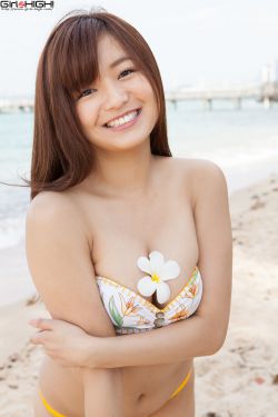 汤芳松花江畔2